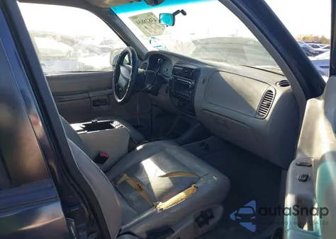 2001 Ford Explorer Xlt из США, поврежденный, VIN 1FMZU73EX1ZA68925